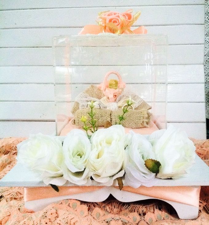 CLASIC WHITE BOX (burlap ringbox) by DNY Creative - 002