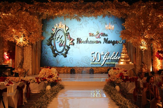 Wedding Anniversary of by HARRIS Hotel & Conventions Gubeng - Surabaya - 006