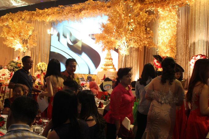 Wedding Anniversary of by HARRIS Hotel & Conventions Gubeng - Surabaya - 010