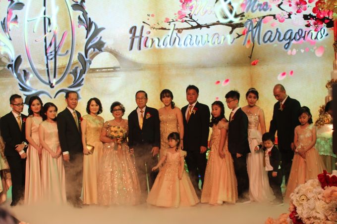 Wedding Anniversary of by HARRIS Hotel & Conventions Gubeng - Surabaya - 024