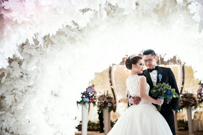 Степан диюн свадьба. Wedds. Свадьба в итальянской деревне. Букет жениха. Жених и невеста фотосессия.