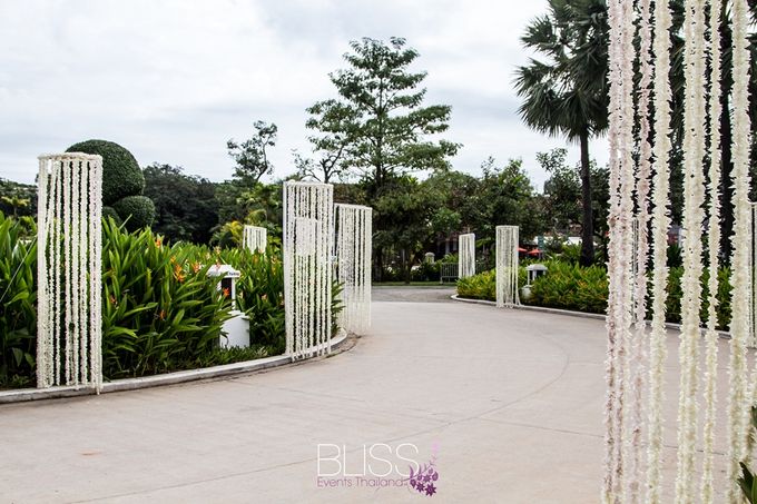 Wonderful wedding at Le Meridien Angkor by BLISS Events & Weddings Thailand - 015 Wonderful wedding at Le Meridien Angkor by BLISS Events & Weddings Thailand - 015