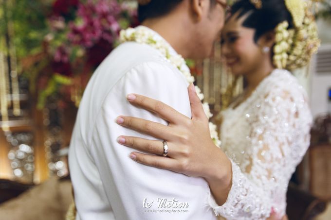 Ira & Ikhlas - Javanese & Acehnese Wedding by Mamie Hardo - 010