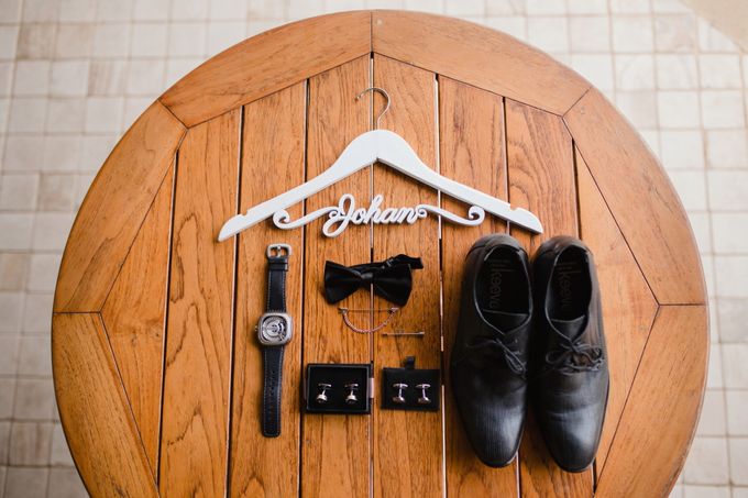 Simple and Modern Rococo style wedding at the Island of Gods by Maxtu Photography - 004 Simple and Modern Rococo style wedding at the Island of Gods by Maxtu Photography - 004