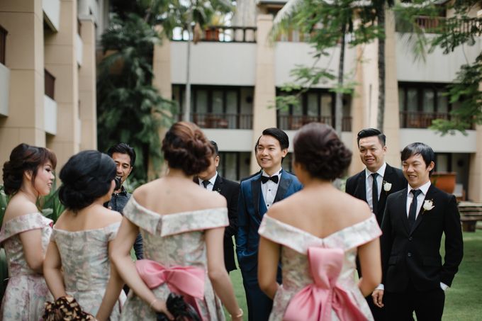 Simple and Modern Rococo style wedding at the Island of Gods by Priscilla Myrna - 012 Simple and Modern Rococo style wedding at the Island of Gods by Priscilla Myrna - 012