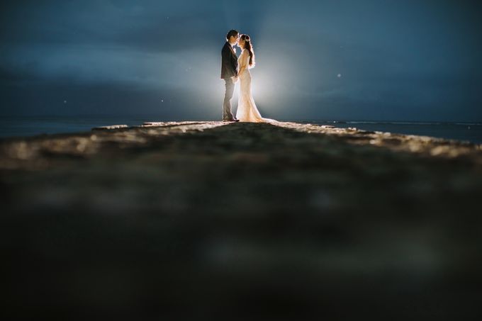 Simple and Modern Rococo style wedding at the Island of Gods by Priscilla Myrna - 043 Simple and Modern Rococo style wedding at the Island of Gods by Priscilla Myrna - 043
