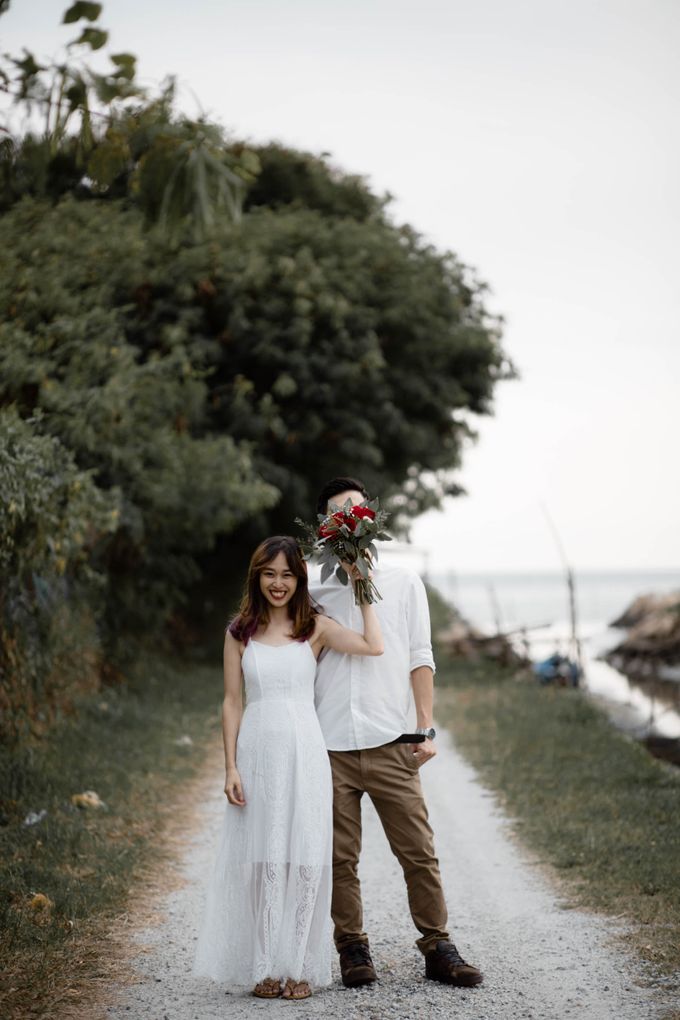 Warm engagement session in Penang  by Amelia Soo photography - 032