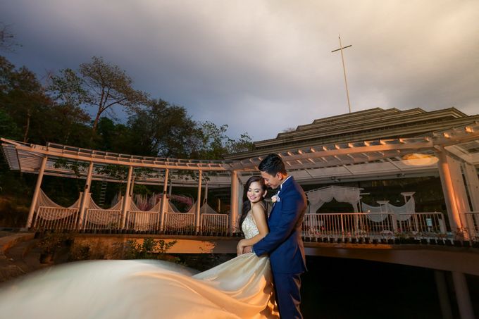 JC & Riz - Wedding by Bogs Ignacio Signature Gallery - 001