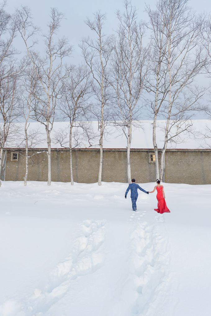 Winter Prewedding Hokkaido, Japan; the Otaru canal, Niseko slopes by John15 Photography - 016 Winter Prewedding Hokkaido, Japan; the Otaru canal, Niseko slopes by John15 Photography - 016