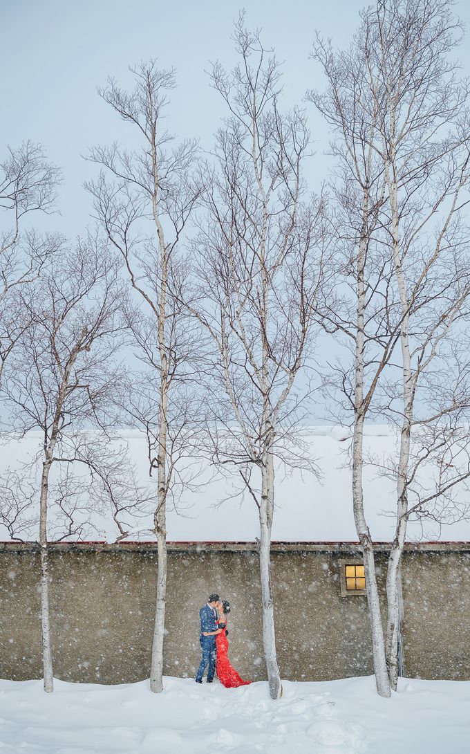 Winter Prewedding Hokkaido, Japan; the Otaru canal, Niseko slopes by John15 Photography - 017 Winter Prewedding Hokkaido, Japan; the Otaru canal, Niseko slopes by John15 Photography - 017