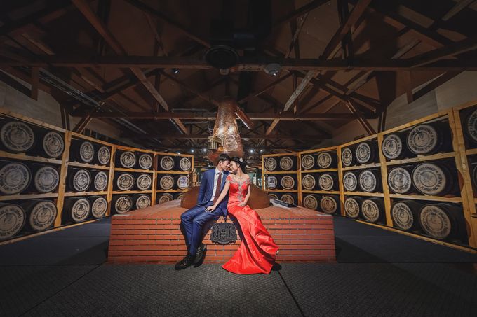 Winter Prewedding Hokkaido, Japan; the Otaru canal, Niseko slopes by John15 Photography - 019 Winter Prewedding Hokkaido, Japan; the Otaru canal, Niseko slopes by John15 Photography - 019