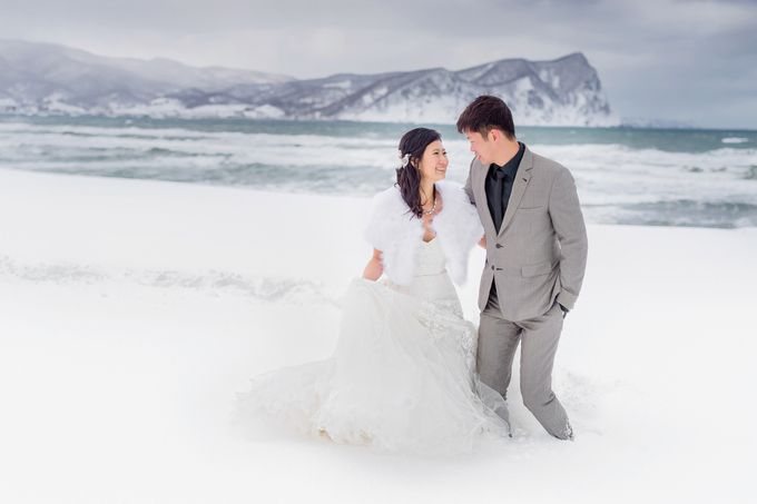 Winter Prewedding Hokkaido, Japan; the Otaru canal, Niseko slopes by John15 Photography - 023 Winter Prewedding Hokkaido, Japan; the Otaru canal, Niseko slopes by John15 Photography - 023