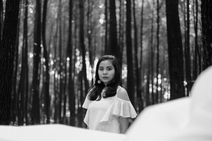Selvy & Hanito Prewedding Shoot by Kenang Design - 015 Selvy & Hanito Prewedding Shoot by Kenang Design - 015