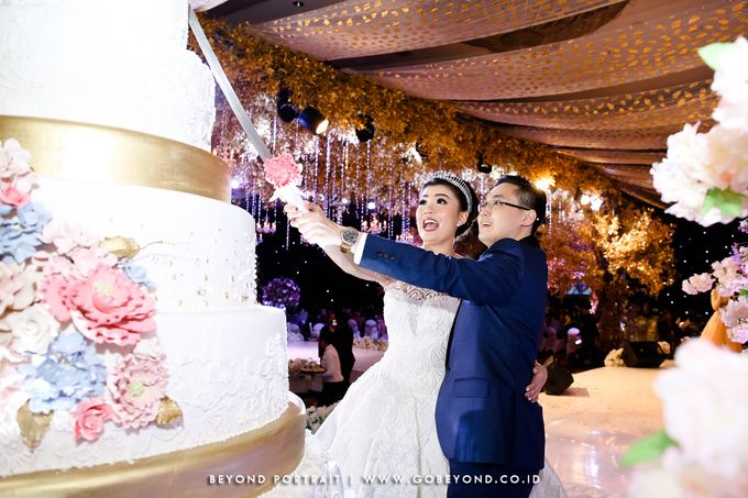 LUCKY & BRENDA by Ovan Putri Bridal and Makeup - 038 LUCKY & BRENDA by Ovan Putri Bridal and Makeup - 038