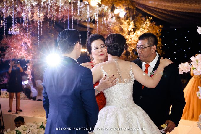 LUCKY & BRENDA by Ovan Putri Bridal and Makeup - 040 LUCKY & BRENDA by Ovan Putri Bridal and Makeup - 040