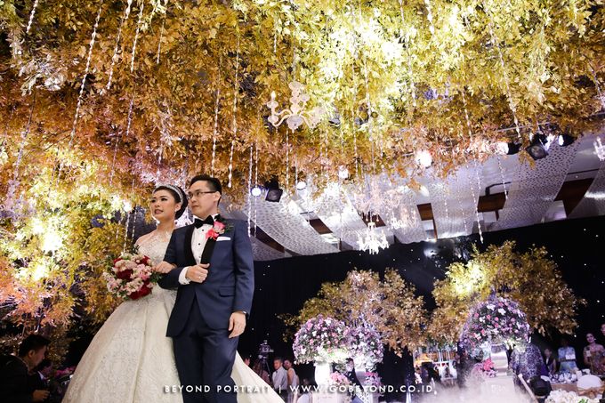 LUCKY & BRENDA by Ovan Putri Bridal and Makeup - 041 LUCKY & BRENDA by Ovan Putri Bridal and Makeup - 041