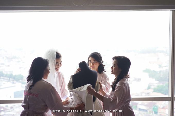 LUCKY & BRENDA by Ovan Putri Bridal and Makeup - 004 LUCKY & BRENDA by Ovan Putri Bridal and Makeup - 004