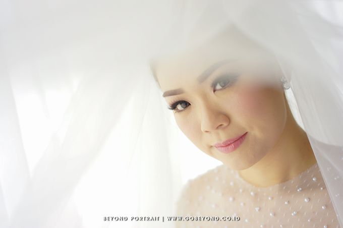 LUCKY & BRENDA by Ovan Putri Bridal and Makeup - 010 LUCKY & BRENDA by Ovan Putri Bridal and Makeup - 010