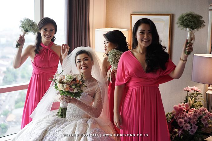 LUCKY & BRENDA by Ovan Putri Bridal and Makeup - 022 LUCKY & BRENDA by Ovan Putri Bridal and Makeup - 022