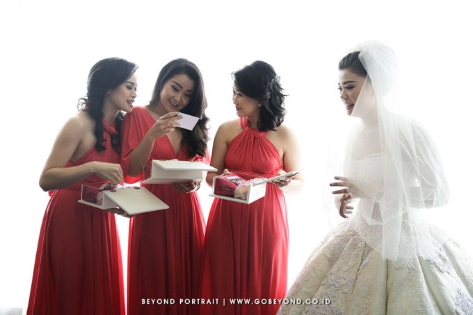 LUCKY & BRENDA by Ovan Putri Bridal and Makeup - 003 LUCKY & BRENDA by Ovan Putri Bridal and Makeup - 003