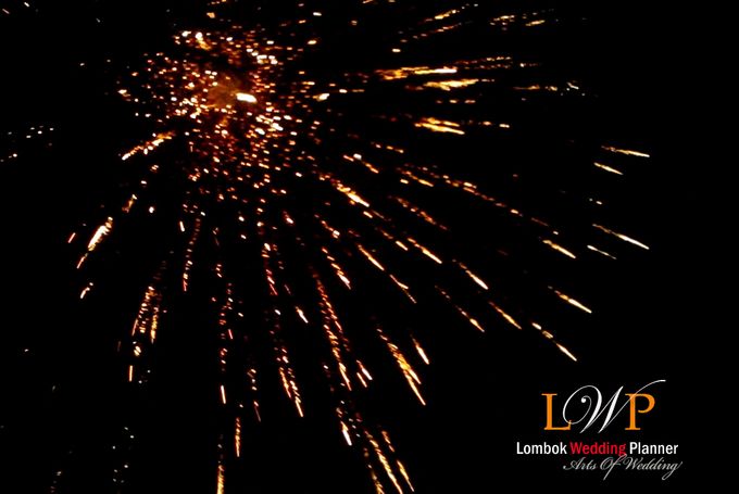 Firework In Lombok by lombok wedding planner - 010 Firework In Lombok by lombok wedding planner - 010