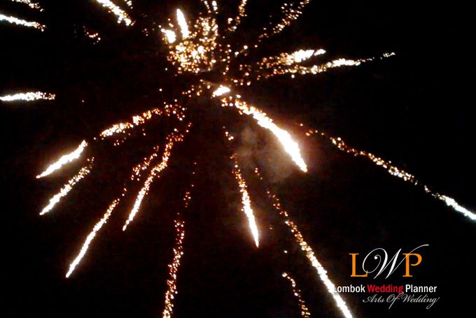 Firework In Lombok by lombok wedding planner - 011 Firework In Lombok by lombok wedding planner - 011