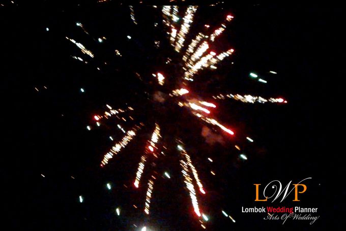 Firework In Lombok by lombok wedding planner - 012 Firework In Lombok by lombok wedding planner - 012