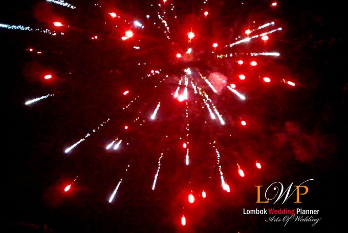 Firework In Lombok by lombok wedding planner - 007 Firework In Lombok by lombok wedding planner - 007