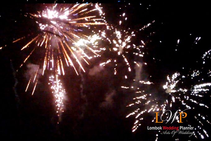 Firework In Lombok by lombok wedding planner - 004 Firework In Lombok by lombok wedding planner - 004