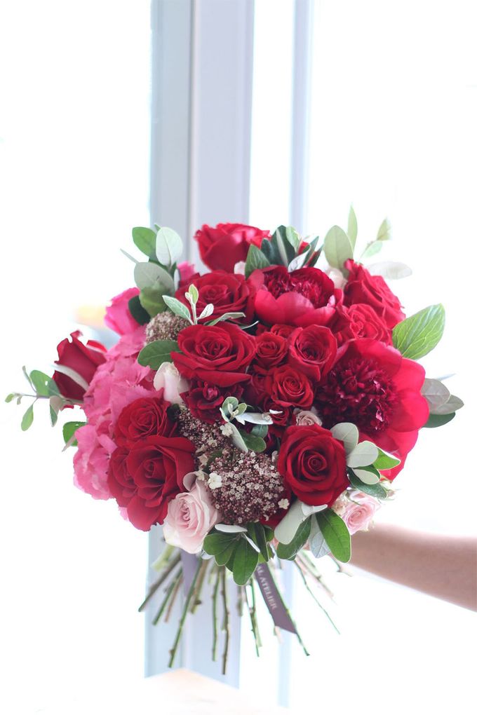SIGNATURE BOUQUETS by The Floral Atelier - 010 SIGNATURE BOUQUETS by The Floral Atelier - 010