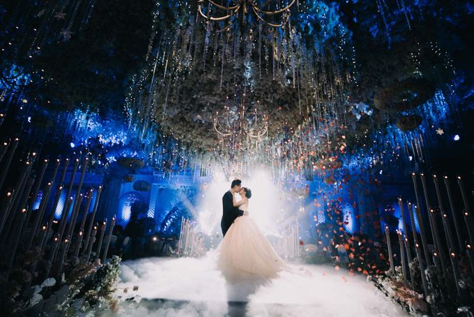 Edwin & Grace Wedding Day By Dhika by Shangri-La Hotel, Surabaya - 018