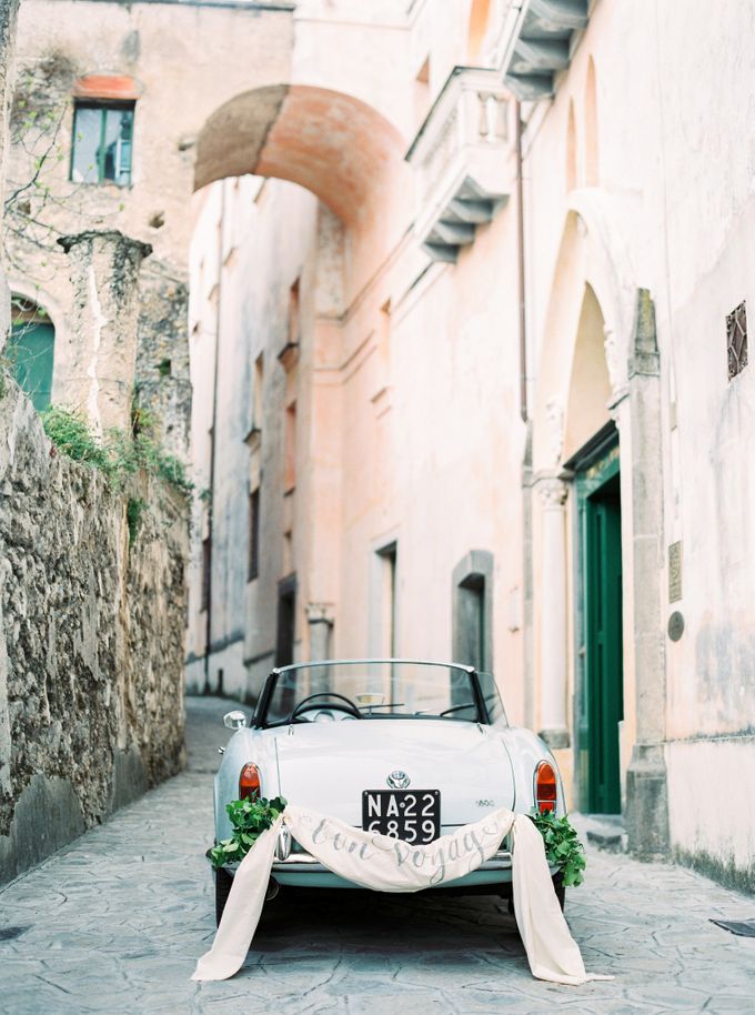 Honeymoon styled shoot in Italy by love is my favorite color - 001 Honeymoon styled shoot in Italy by love is my favorite color - 001