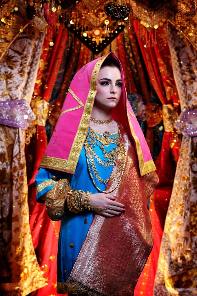 Minang Bride - Garuda Indonesia Inflight Magazines Spread by DES ISKANDAR - 003 Minang Bride - Garuda Indonesia Inflight Magazines Spread by DES ISKANDAR - 003