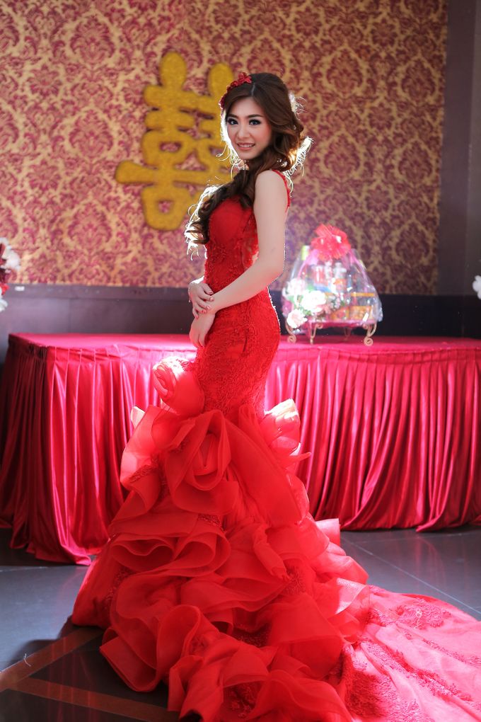 Beautiful Engagement by AngelineThresdy Makeup Artist - 017 Beautiful Engagement by AngelineThresdy Makeup Artist - 017