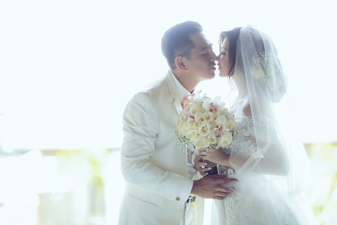 My elegantly intimate wedding by Anaz Khairunnaz - 011