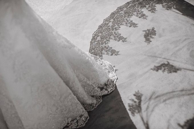 Romantic and luxurious wedding in Santorini by Stella & Moscha Weddings - 003 Romantic and luxurious wedding in Santorini by Stella & Moscha Weddings - 003