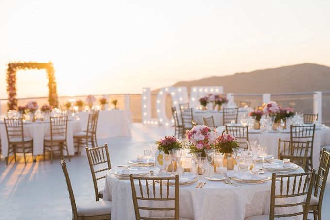 Romantic and luxurious wedding in Santorini by Stella & Moscha Weddings - 033 Romantic and luxurious wedding in Santorini by Stella & Moscha Weddings - 033