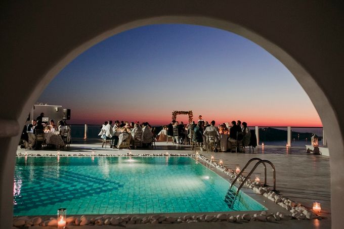 Romantic and luxurious wedding in Santorini by Stella & Moscha Weddings - 050 Romantic and luxurious wedding in Santorini by Stella & Moscha Weddings - 050