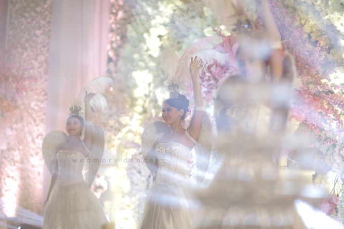 The Wedding of Bobby & Selvie by Dyandra Convention Center Surabaya - 006 The Wedding of Bobby & Selvie by Dyandra Convention Center Surabaya - 006