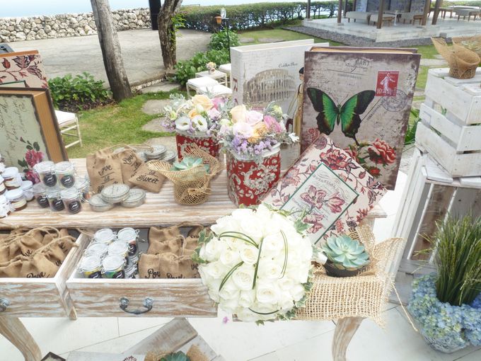 Rustic Pieces by Puri Amanda Flower Boutique - 003 Rustic Pieces by Puri Amanda Flower Boutique - 003