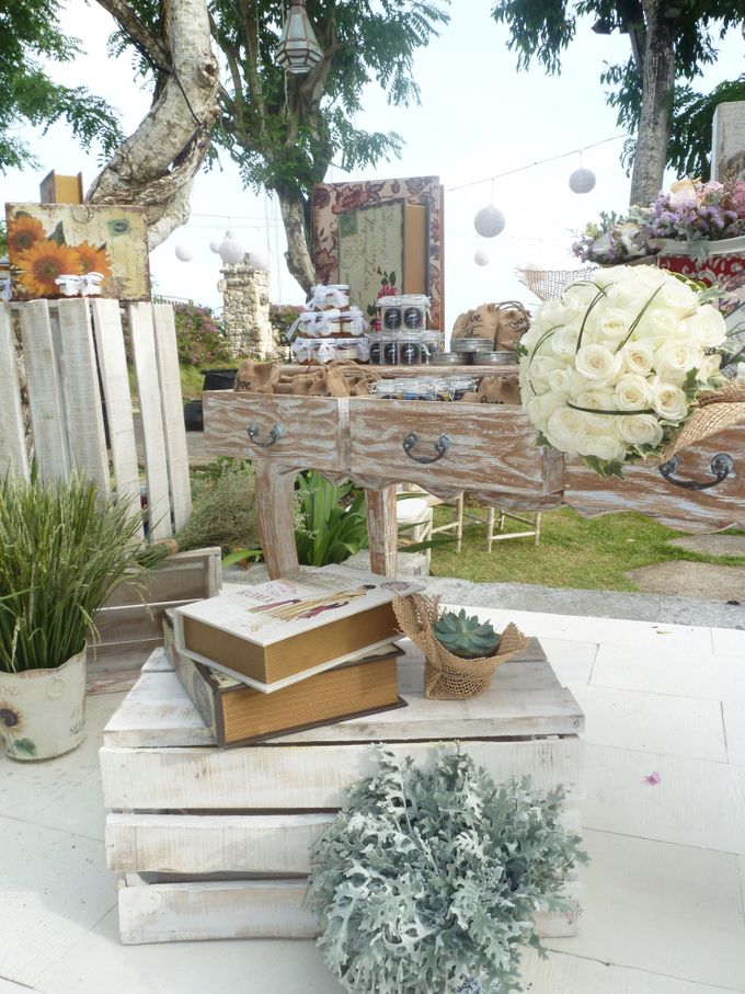 Rustic Pieces by Puri Amanda Flower Boutique - 008 Rustic Pieces by Puri Amanda Flower Boutique - 008