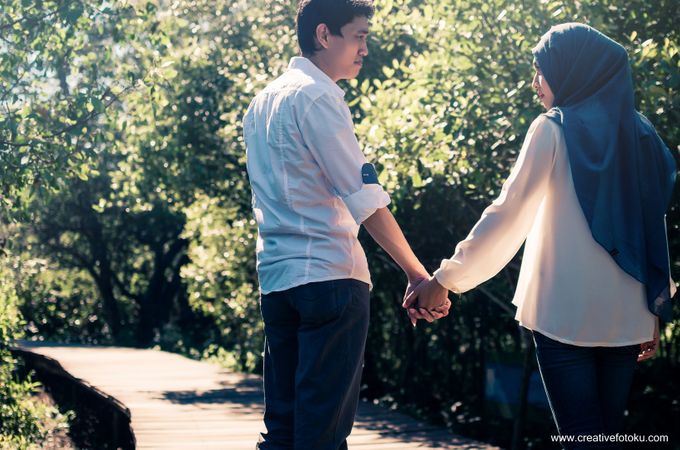 prewedding mangrove surabaya by creative photography - 009