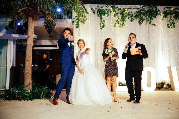 TRILINGUAL MC for Radius & Cathy's wedding at Latitude Villa Bali Indonesia by BEBOP Entertainment - 025 TRILINGUAL MC for Radius & Cathy's wedding at Latitude Villa Bali Indonesia by BEBOP Entertainment - 025