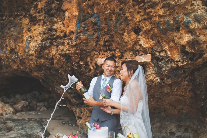 Romantic Wedding and Best Sea View  in South Bali by Oliver Ken Photography - 014