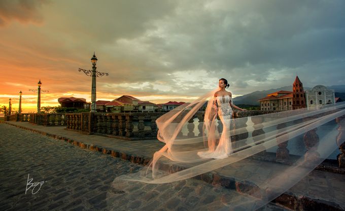 Signature Gallery by Bogs Ignacio Signature Gallery - 001 Signature Gallery by Bogs Ignacio Signature Gallery - 001
