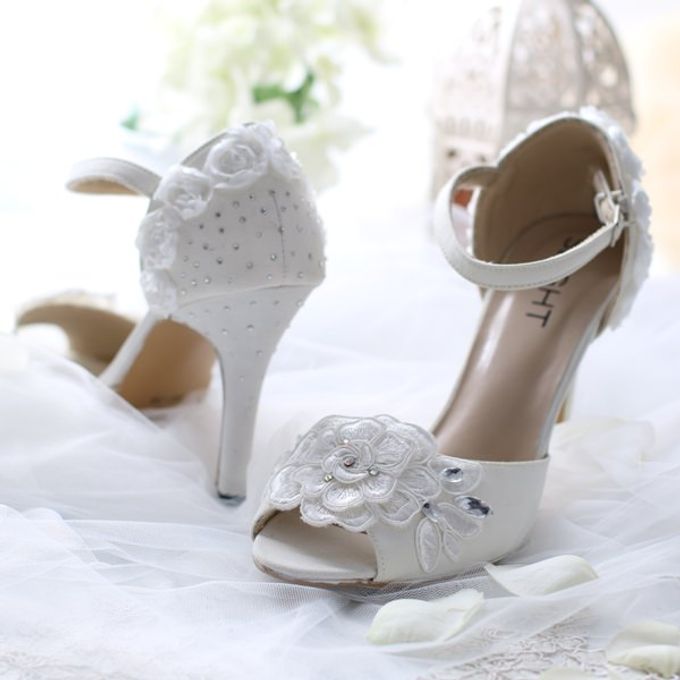 Sepatu Ankle Strap Roschelle Putih By Slightshop Com Bridestory Com