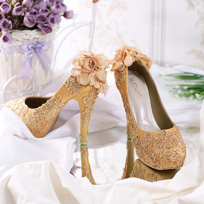 Sepatu Platform Wedding Brukat Pompom 