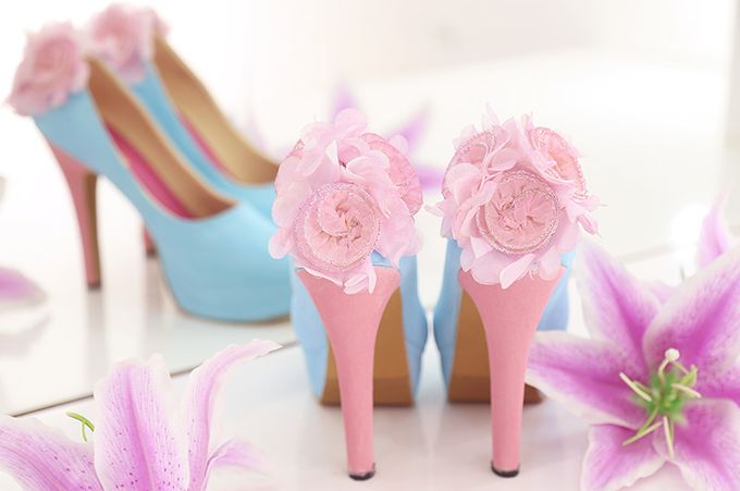 SLIGHT SEPATU LUKIS PLATFORM POMPOM BIRU PINK by SLIGHTshop.com - 002 SLIGHT SEPATU LUKIS PLATFORM POMPOM BIRU PINK by SLIGHTshop.com - 002