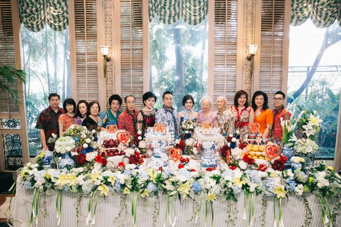 The Engagement of Natasha & Luther by JW Marriott Hotel Surabaya - 010