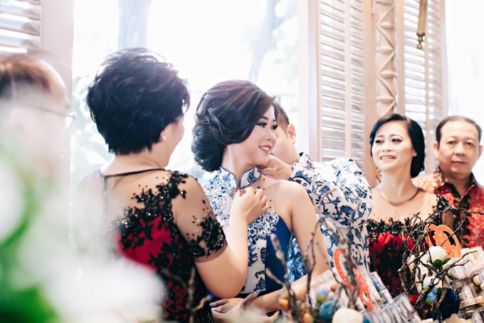 The Engagement of Natasha & Luther by JW Marriott Hotel Surabaya - 012